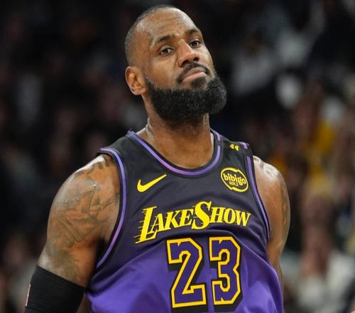 周最佳球員誕生，NBA官宣罰單！字母哥交易最新進(jìn)展，老詹太難了