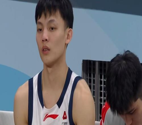 重返廣東隊CBA全明星內(nèi)線打服胡金秋，曾是杜鋒的冠軍拼圖！