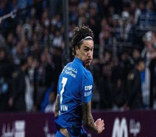 記者：努涅斯不滿新月簽下本澤馬，他感到自己受到了冷落