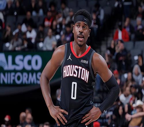 明明投射能力相當(dāng)不錯，結(jié)果火箭說棄用就直接棄用他了