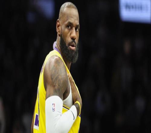 詹姆斯正負(fù)值全場第二！被湖人名宿歌頌！被著名科密歌頌！