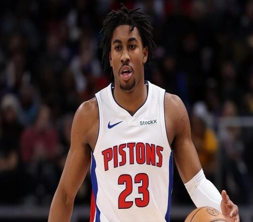 一次意外重傷，他從二當(dāng)家降為替補(bǔ)