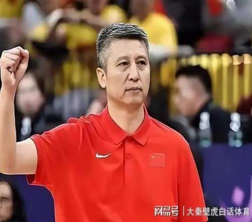 郭士強(qiáng)有魄力！中國男籃官宣21人名單：趙睿胡金秋領(lǐng)銜，周琦落選