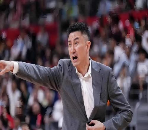 沒徐杰真不行，廣東2連敗球隊社媒淪陷，球迷：裁掉奎因2人換大外