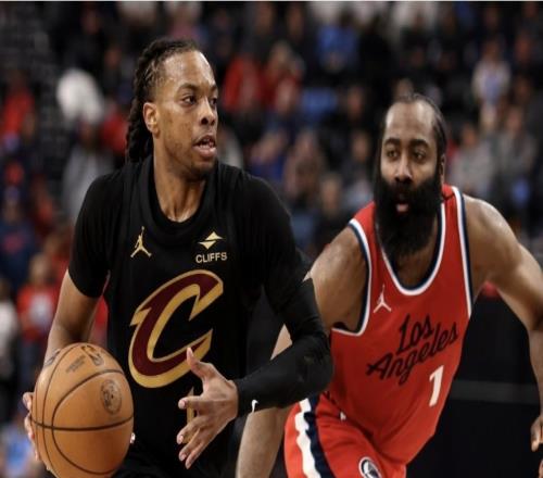 記者：快船認為加蘭能與球隊一起成長，同時保持未來操作的彈性