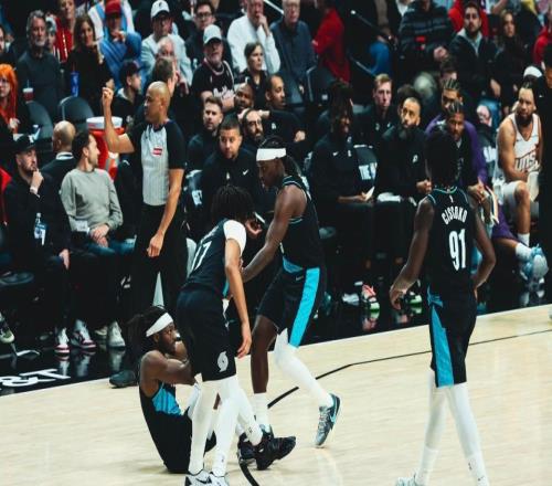 遭19分逆轉(zhuǎn)6連?。铄璂NP，開拓者125130不敵太陽