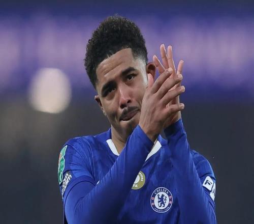 輸球后福法納落淚，默森：他應(yīng)該哭，因為他們根本沒拼過