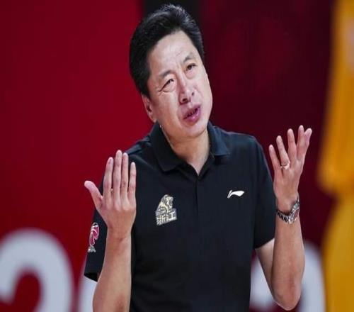 先輸黑馬又遭豪門雙殺，就這還想奪冠杜鋒快下課吧，新帥或是他