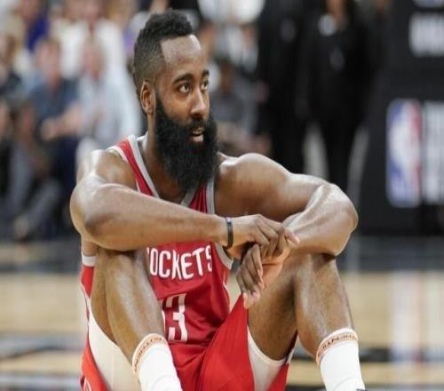 哈登投騎士，火箭轉(zhuǎn)攻新目標(biāo)！26歲控衛(wèi)場(chǎng)均18+4，合同更小更靈活