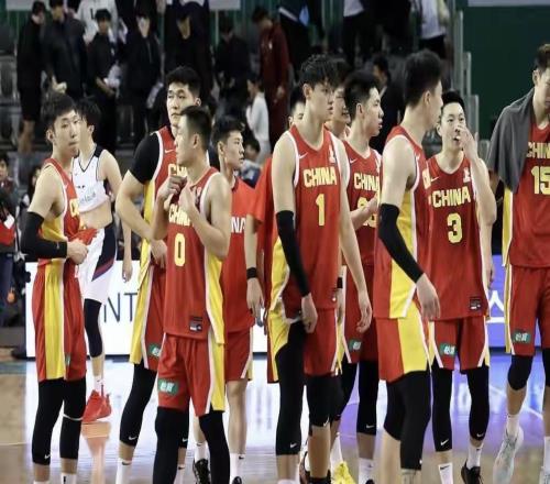 中國(guó)男籃最新大名單公布，趙睿不受影響，周琦淘汰，徐杰終于入選