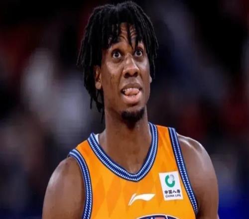 上海9484戰(zhàn)勝?gòu)V東球員評(píng)價(jià)：4人優(yōu)秀，偰李永煒及格，4人低迷