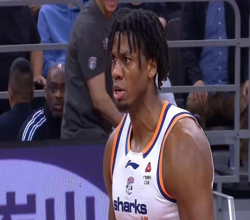 被上海雙殺后！廣東隊被逼裁掉薩林杰，2米18新大外援馳援杜鋒