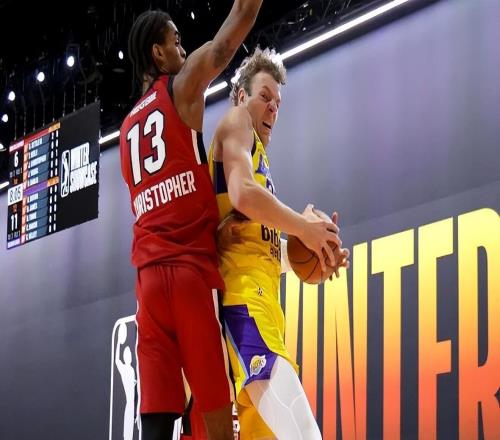 太不穩(wěn)定了！湖人二隊(duì)先發(fā)中鋒又一次打出了災(zāi)難級別的表現(xiàn)