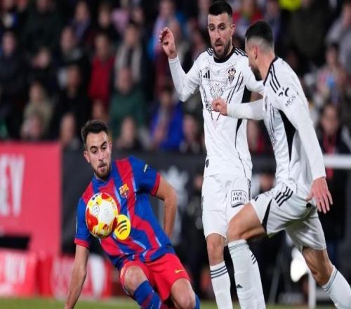 世體：埃里克成功在巴薩立足，本賽季已出場(chǎng)35次隊(duì)內(nèi)最多