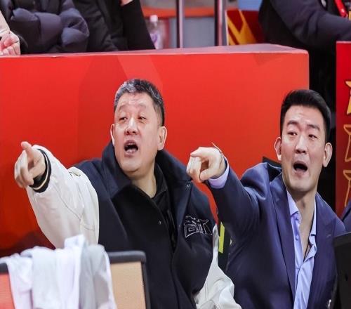 郁悶！孫銘徽家人與安保沖突！布朗瘋狂出手26次，決戰(zhàn)三分打鐵！