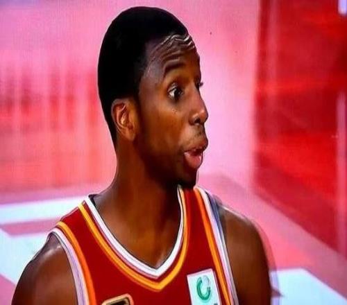 打不過就打架上海強援發(fā)聲，矛頭對準(zhǔn)杜鋒，山西強援落井下石