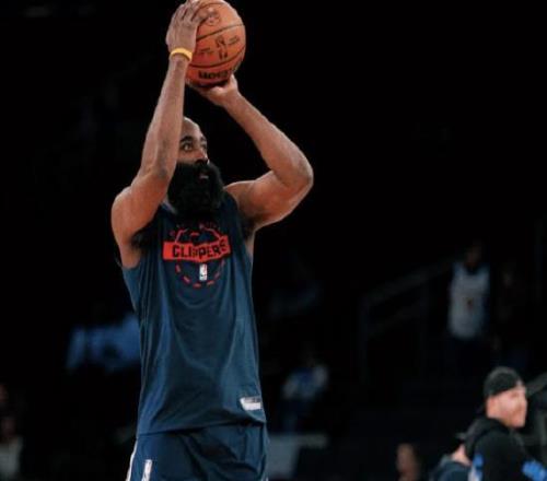 NBA溫情時(shí)刻：哈登依舊去快船隊(duì)訓(xùn)練，并且和工作人員道別！