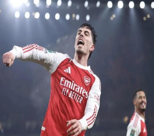 TA：哈弗茨能夠找到并利用場上空當(dāng)，這填補了阿森納的空白