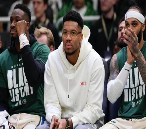 字母哥觀戰(zhàn)！雄鹿5連敗后2連勝：全隊7人上雙，墨菲空砍44分