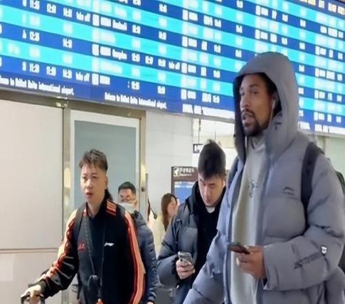 胡明軒領(lǐng)銜三名國(guó)手缺席！廣東抵達(dá)呼和浩特殘陣再戰(zhàn)上海引關(guān)注