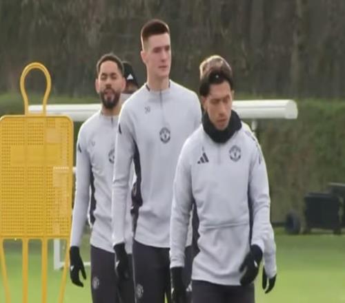 記者：德利赫特、芒特缺席備戰(zhàn)熱刺的訓(xùn)練