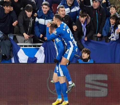 32逆轉(zhuǎn)！21絕殺！國王杯4強(qiáng)誕生3席，巴薩爭冠，皇馬早早出局