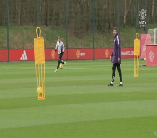 卡里克已分析熱刺每場比賽，認為此戰(zhàn)挑戰(zhàn)最大！誓破曼聯(lián)不勝魔咒