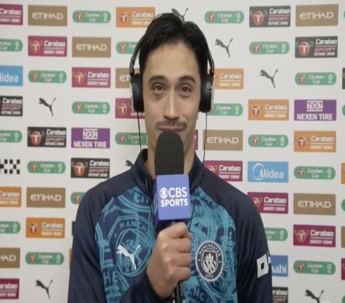 賴因德斯：淤青是在歐冠相撞留下的，好在老婆對我還是很滿意