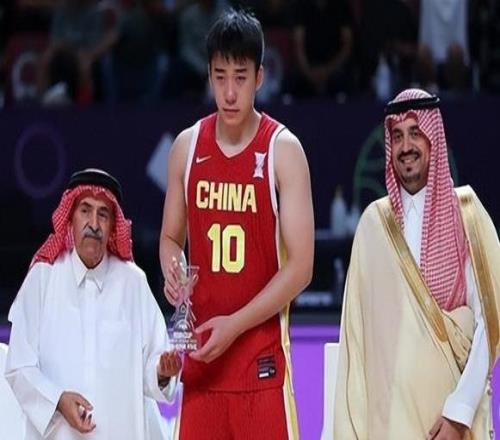 媒體人：中國(guó)男籃集訓(xùn)詢問過王俊杰，不過他暫時(shí)無法歸隊(duì)