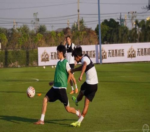 新春走基層銅梁龍冬訓備戰(zhàn)中超：希望在新賽季展現重慶隊的精氣神