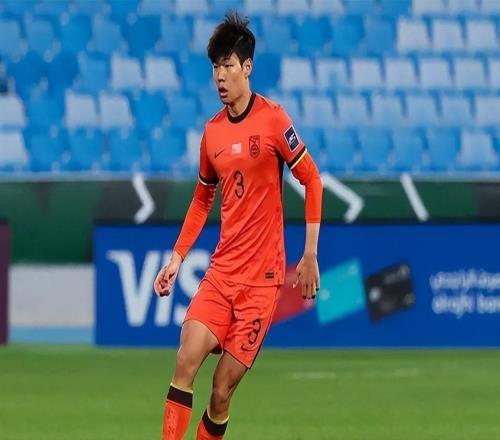 壞消息！泰山隊引援優(yōu)柔寡斷簽U23國足鐵衛(wèi)恐告吹或留下大隱患
