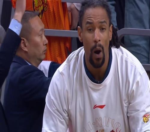 朱芳雨賭對了！CBA外援市場又一“內(nèi)線大魚”，或被廣東隊(duì)搶下