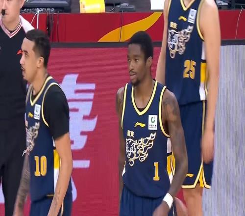 重磅！廣東最適合的大外援曝光，朱芳雨有望引進(jìn)2米08暴力中鋒