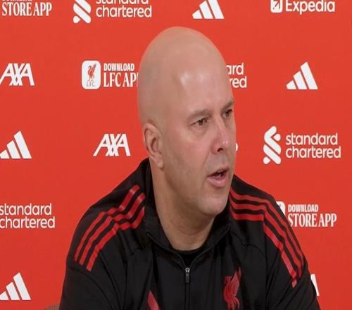 斯洛特：弗林蓬將缺戰(zhàn)曼城，戈麥斯有望出場但不太可能首發(fā)