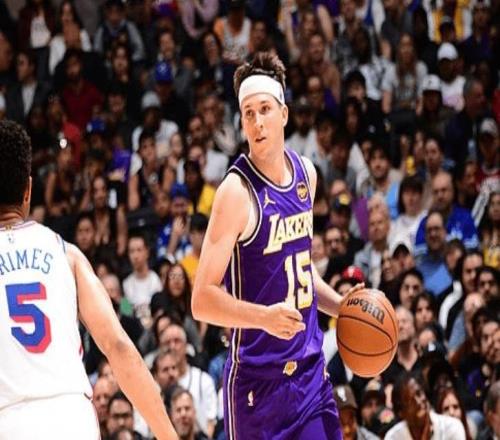 東契奇受傷！湖人大逆轉(zhuǎn)，詹姆斯8失誤破NBA紀錄，里夫斯35分救主