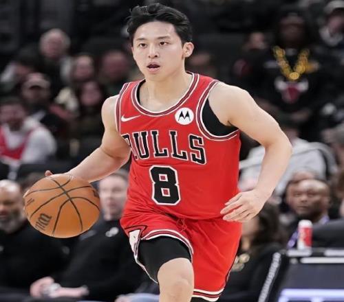 半場(chǎng)出戰(zhàn)7分鐘就送出7次助攻，河村勇輝成為亞洲最強(qiáng)后衛(wèi)！