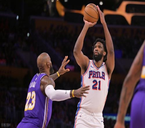 不如退役！詹姆斯太抽象！東契奇受傷，里夫斯救主，恩比德35+7+7