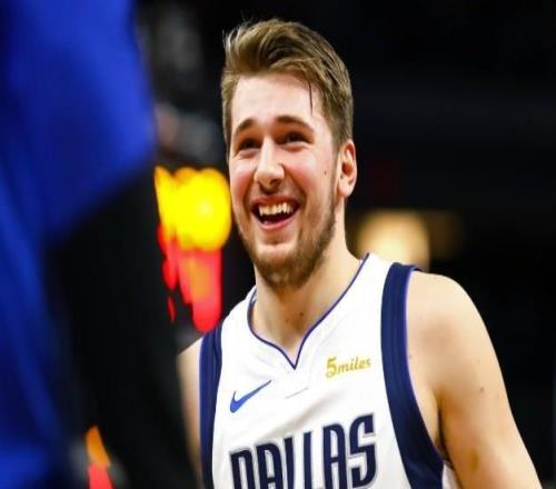 A史密斯：現(xiàn)在看來(lái)，達(dá)拉斯送走東契奇是NBA歷史最糟糕的交易