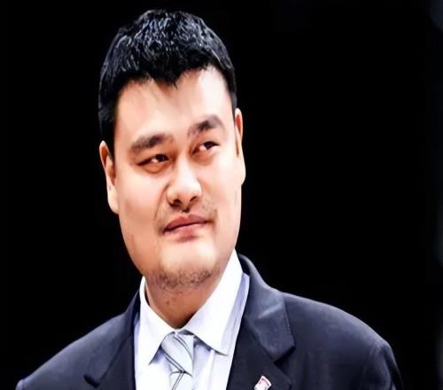 籃協(xié)主席姚明：9年收入超20億，男籃7年退步不怨他