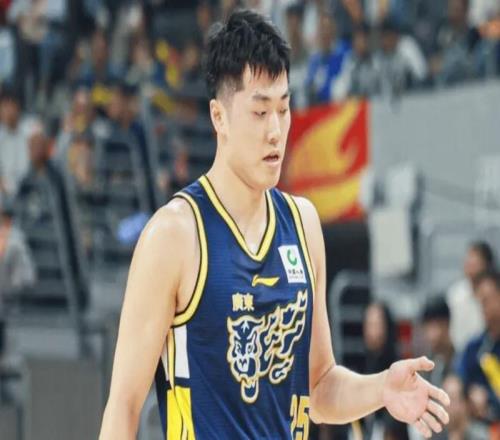 廣東104113上海1喜3憂！黃明依奇兵，內(nèi)線+張皓嘉沒(méi)法看！