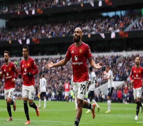 9場(chǎng)5球，姆伯莫職業(yè)生涯對(duì)熱刺進(jìn)球并列最多