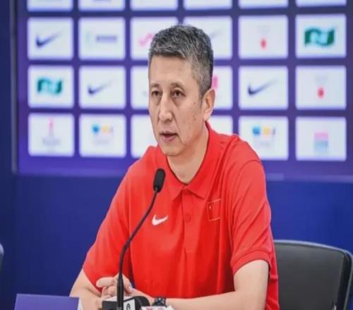 中國男籃對(duì)決日本！不出意外！這9人被精簡出局，收三好一壞消息