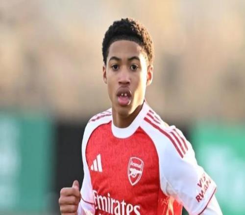恩瓦內里弟弟代表阿森納梯隊出戰(zhàn)歐青賽，周二在酋長球場亮相