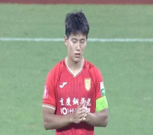 重慶超值引援，姚浩洋轉(zhuǎn)會費(fèi)700萬迪馬塔非射手給向余望當(dāng)僚機(jī)