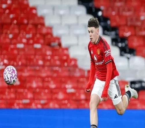 子承父業(yè)！魯尼16歲長子凱獲曼聯(lián)青訓合約曼聯(lián)“92班”有續(xù)章