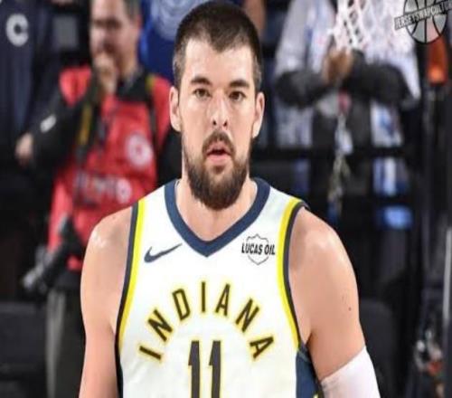 祖巴茨快船生涯數(shù)據(jù)：場均11.4分9.3板1蓋帽，一次防守二陣