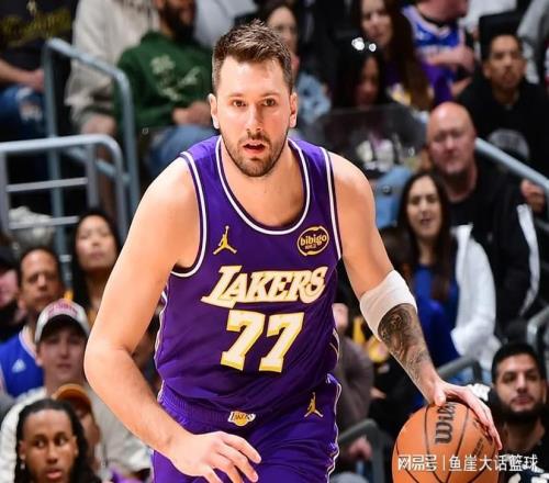 NBA最新排名！東部第一大爆冷，湖人升到第五，火箭給三隊(duì)送溫暖