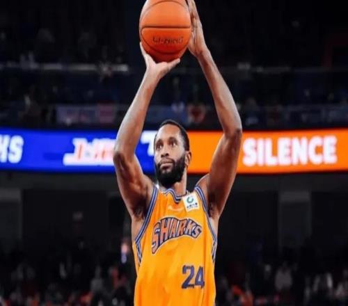 上海113104廣東晉級(jí)四強(qiáng)球員評(píng)價(jià)：5人優(yōu)秀，3人及格，4人低迷