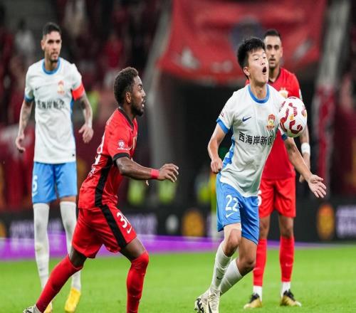 3筆過百萬歐！中超冬窗轉(zhuǎn)會(huì)費(fèi)TOP10：國(guó)產(chǎn)后衛(wèi)143萬歐，申花2人