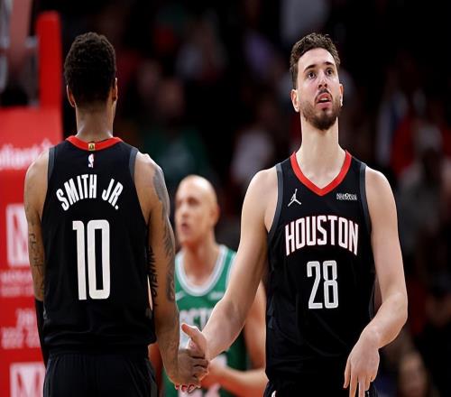 這是優秀3D球員應有的表現火箭鋒線新星簡直是被各種打爆